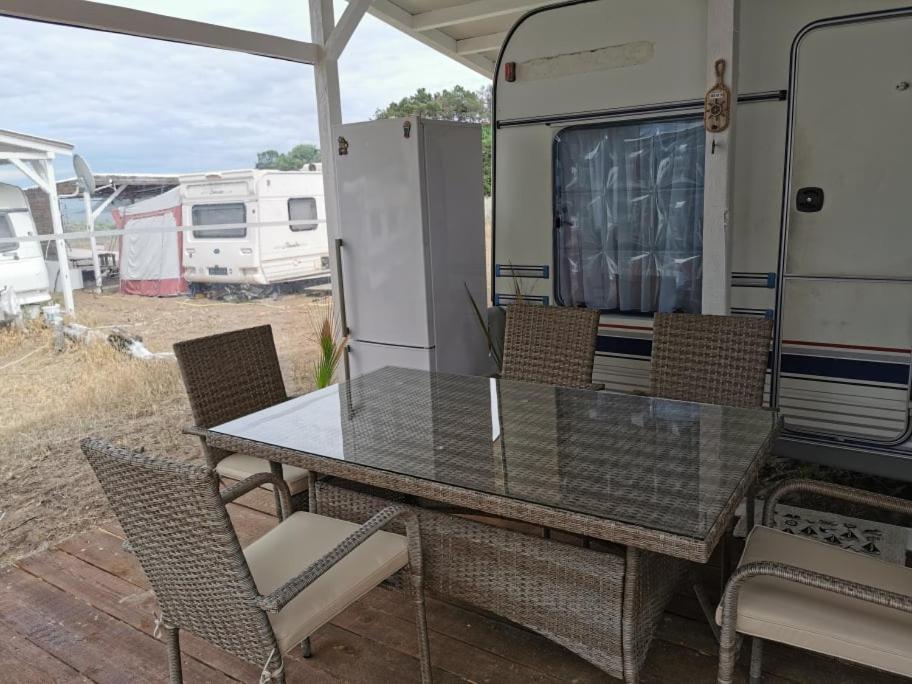 Sea Caravan On The Beach Китен Экстерьер фото