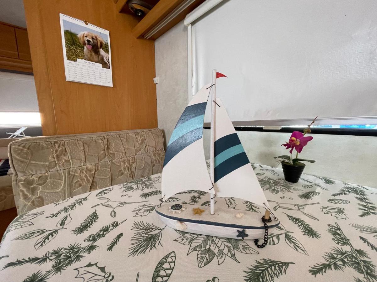 Sea Caravan On The Beach Китен Экстерьер фото