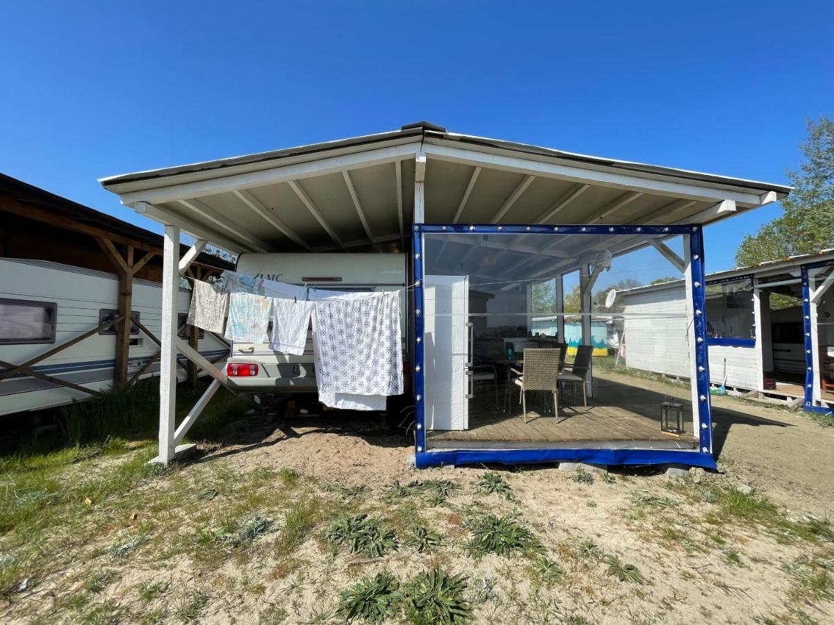 Sea Caravan On The Beach Китен Экстерьер фото